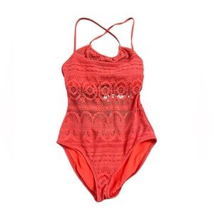 Kenneth Cole Reaction Coral Crochet Women’s One-Piece Swimsuit Size Medium